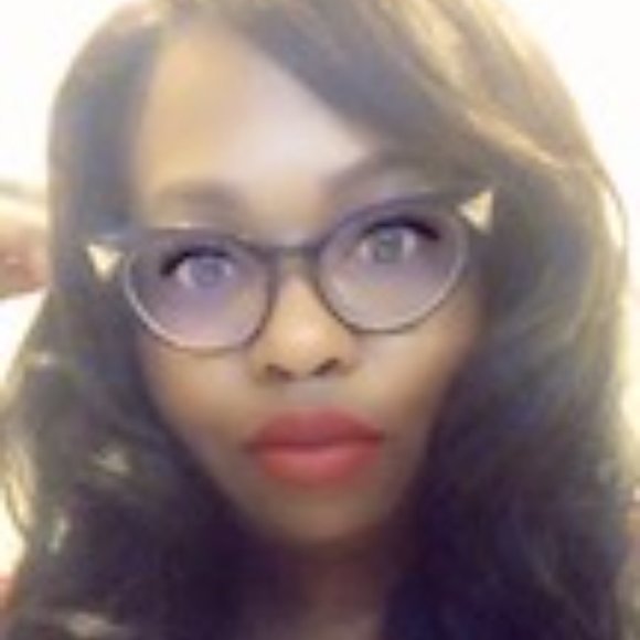 Meet your Posher, Sayeda - Picture 1 of 1